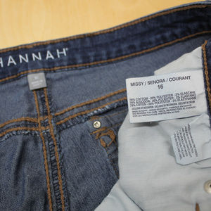 Hannah Jeans - Hannah Woman's 16 Blue Jeans with Embelish Pockets Hannah Jeans - Hannah Woman's 16 Blue Jeans with Embelish Pockets